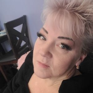 Meet your Posher, Val